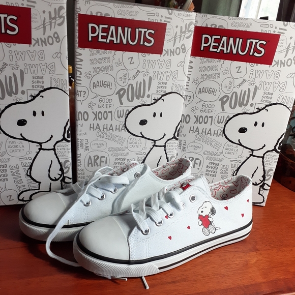 Peanuts Shoes Peanuts Snoopy Youth Canvas Sneakers New Poshmark